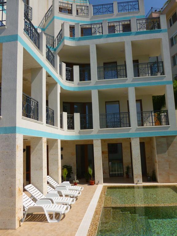 Aparthotel Prostor Καβάρνα Εξωτερικό φωτογραφία