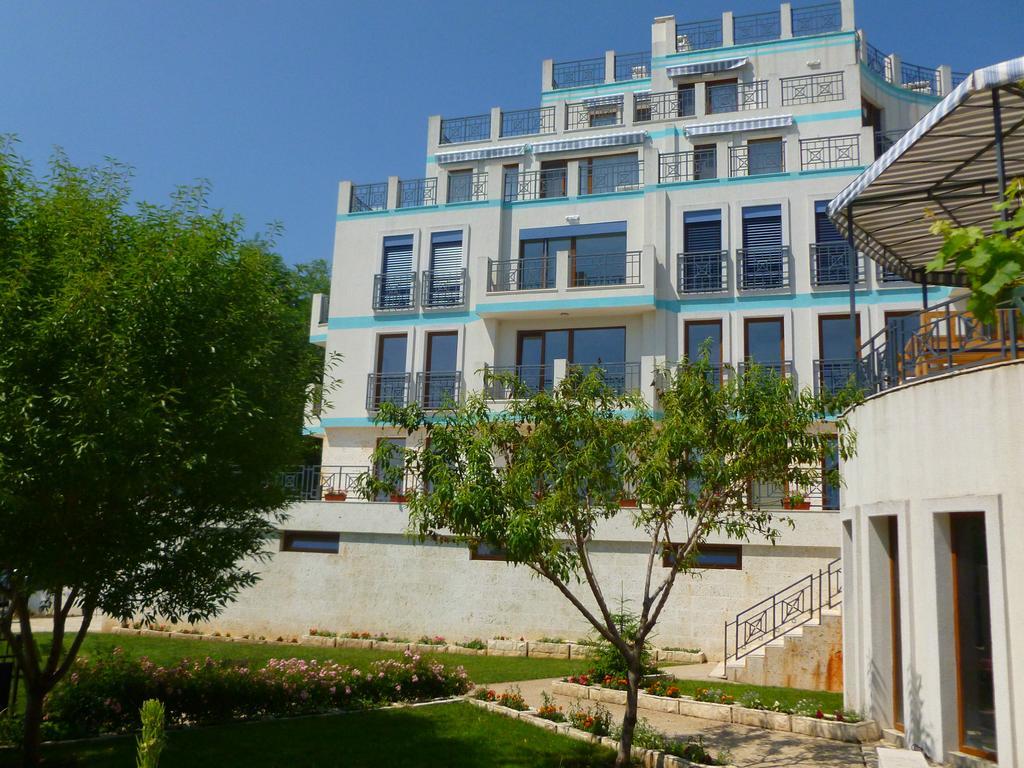Aparthotel Prostor Καβάρνα Εξωτερικό φωτογραφία