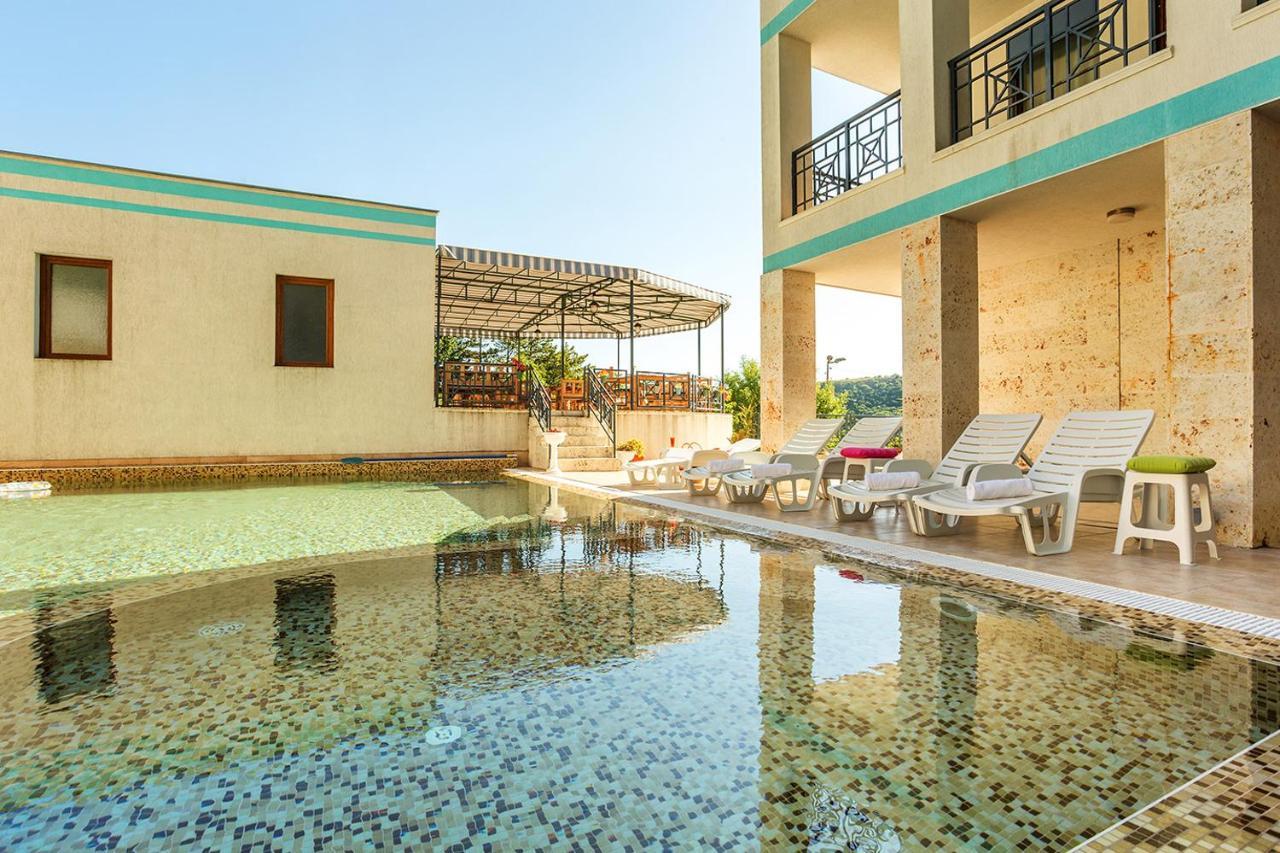 Aparthotel Prostor Καβάρνα Εξωτερικό φωτογραφία